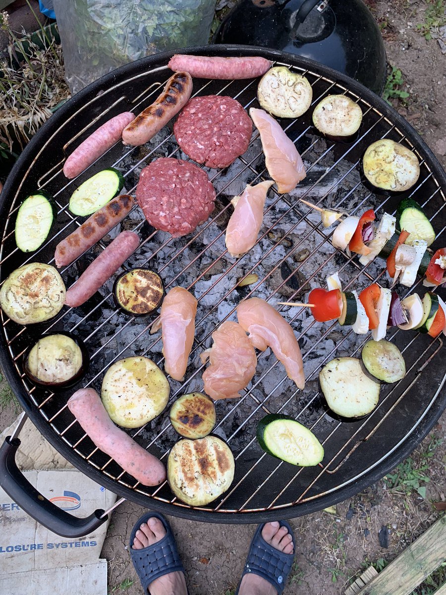 One to anger @robbiededi who doesn’t believe there is any place on a BBQ for anything other than sausage and burger.