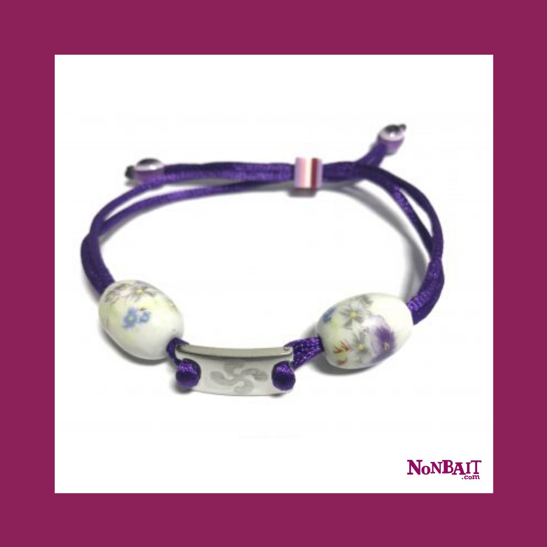 nonbait's tweet photo. Pulsera con lauburu grabado y adornos de cerámica y cordón de seda.

➡️ https://t.co/cqGqIfdWxk https://t.co/wKUhFoKmah