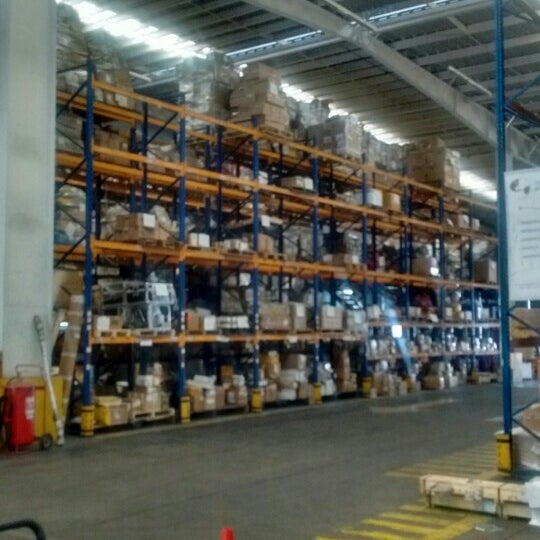 emondino06's tweet photo. @sebastiansichel El Aeropuerto hace meses me indican Trabajadores que hay un brote Gigantesco de Cov19. Locales  
y Bodegas Comerciales,Buses de Acercamiento; Que,es lo grave no le permiten informar, Ningun TRABAJADOR TIENE PCR.. https://t.co/YHV7Mzf7Sc