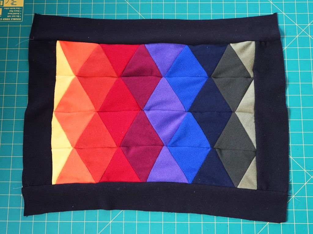 WaywardMasq's tweet photo. Another patchwork cat bed in progress, made from scraps of microfleece. This one will likely go to our local feral cat rescue group.
#cats #CatsOfTheQuarantine #catstagram #CatsOfTwitter #rescuecats #rescuecat #animalrescue #patchworking #sewing https://t.co/29EJYhCh05