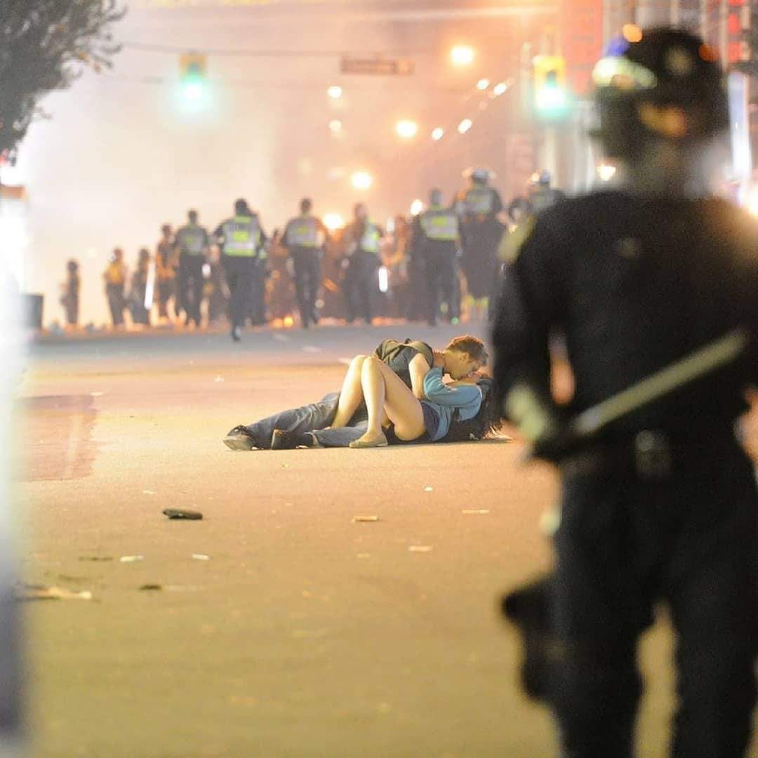 ChelseaHeat1's tweet photo. America in 1945

Vs. 

America in 2020

#protests2020 #BLACK_LIVES_MATTERS #COVID19 #anonymus #Anonymousisback #GeorgeFloyd #GeorgeFloydMurder #GeorgeFloydProtests https://t.co/IUALTu2dfV