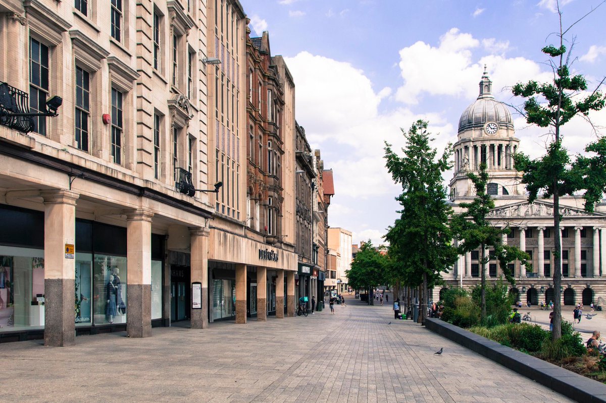 salphotography's tweet photo. Had a trip to town this afto curious to see what our City looks like,before things start to return to normal. Felt odd with hardly anyone else there. #Nottingham #lovenotts #anniesburgershack #lockdown #foodie #photography #nottslife https://t.co/Qdne5BXcBN