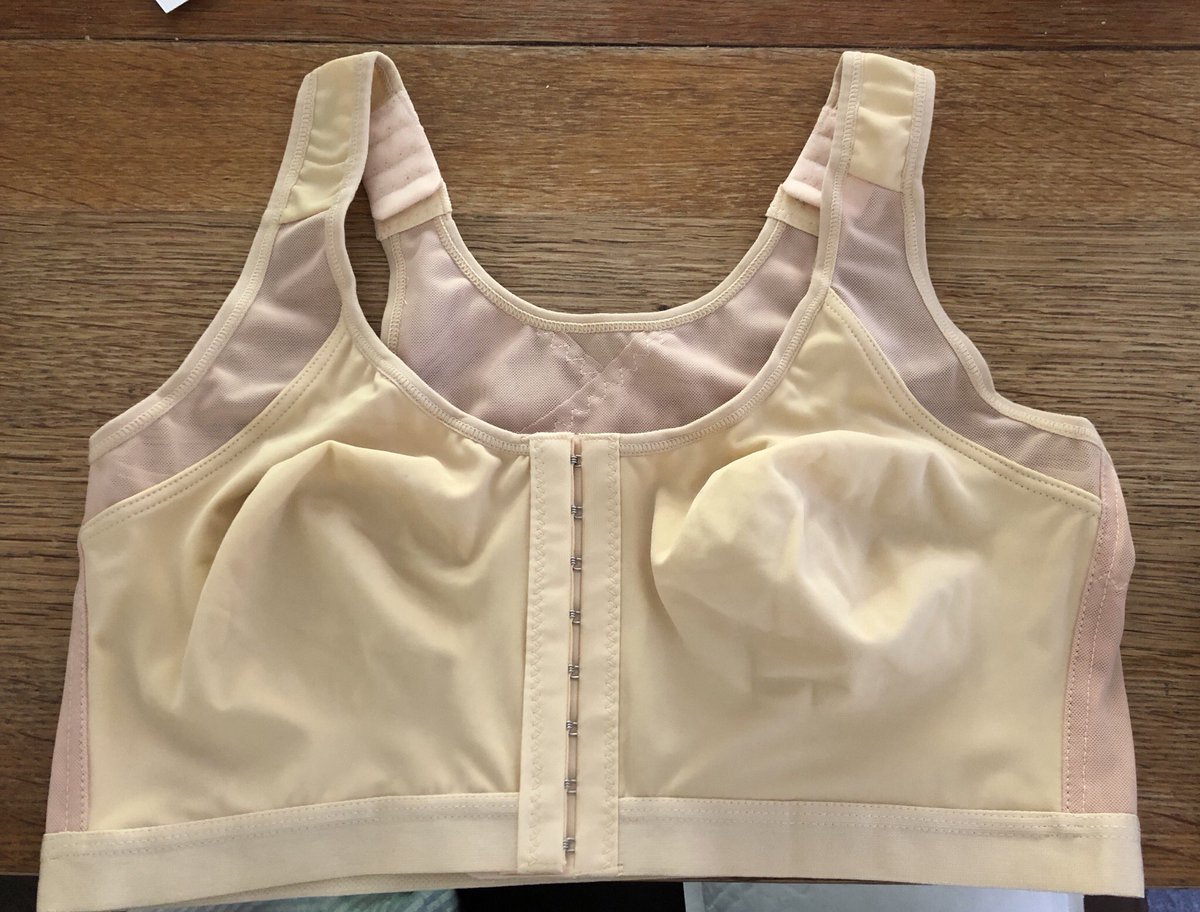 What do I do if pic 1 is what I ordered and pic 2 is what arrived and the supplier @7secondsmile in China tells me they can only refund if I send it back to them IN CHINA at my cost?! <a href="/MoneySavingExp/">MoneySavingExpert</a> <a href="/WhichUK/">Which?</a> <a href="/EU_Consumer/">EU Consumer Affairs</a> <a href="/ConsumrRightsUK/">Consumer Rights UK</a> <a href="/UKConsumerRight/">UK Consumer Rights</a>