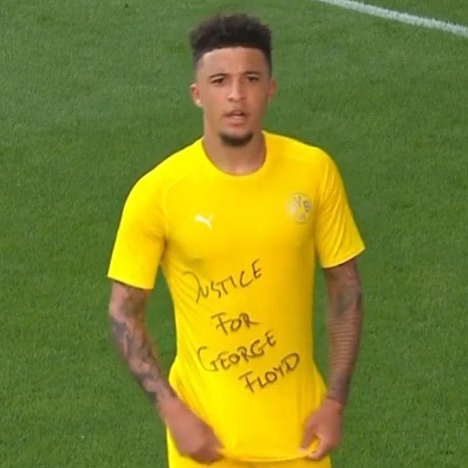 footmercato's tweet photo. Après Marcus Thuram, c’est au tour de Jadon Sancho de rendre hommage à George Floyd. ✊🏿 #SCPBVB https://t.co/Vgbs0nHd5Z