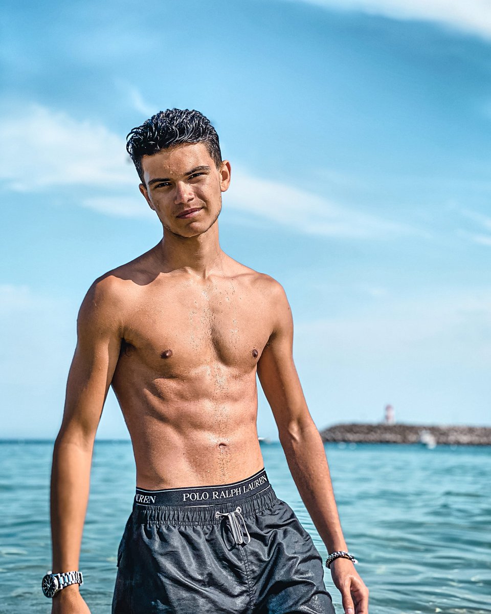 Diogoreis225's tweet photo. O Twitter viu primeiro 🥵 https://t.co/IO68zbUQF2