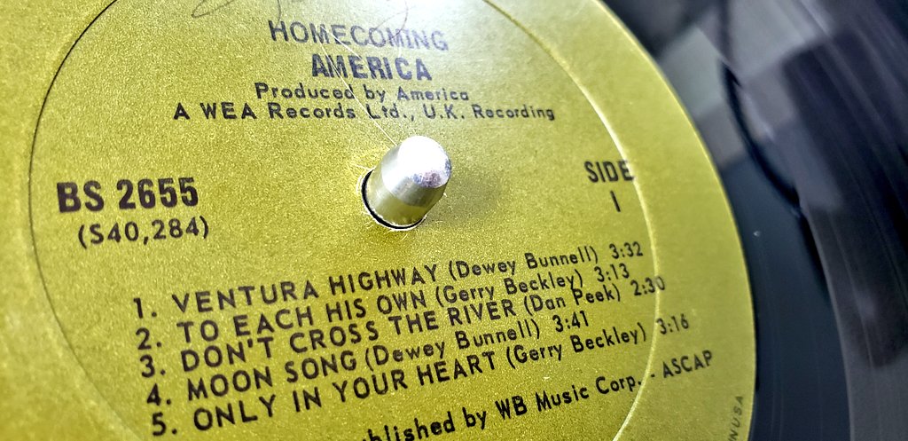 BrowneEar's tweet image. America on #vinyl #nowspinning 

#SundayMorningAnalog
