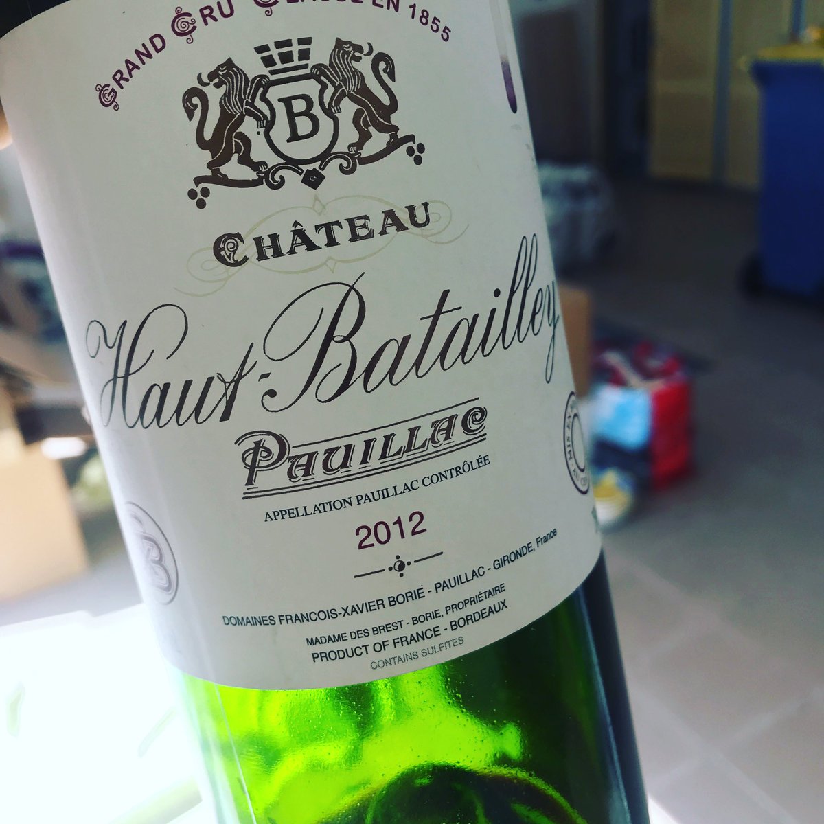 SamuelCogez's tweet photo. Ce fut une belle mais brève bataille. Haut-Batailley 2012. La bouteille n’a pas posey. #pauillac #wine #winelover #winelovers #winestagram #winetasting #winetime #hautbatailley #vin #france https://t.co/wIVPF6FI8S