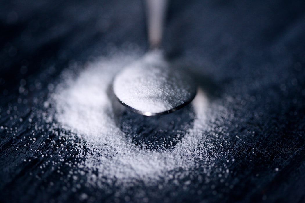 arrucrom's tweet photo. How much sugar is actually in that drink? https://t.co/ZsDP37LQXg https://t.co/WvGICf2hgV