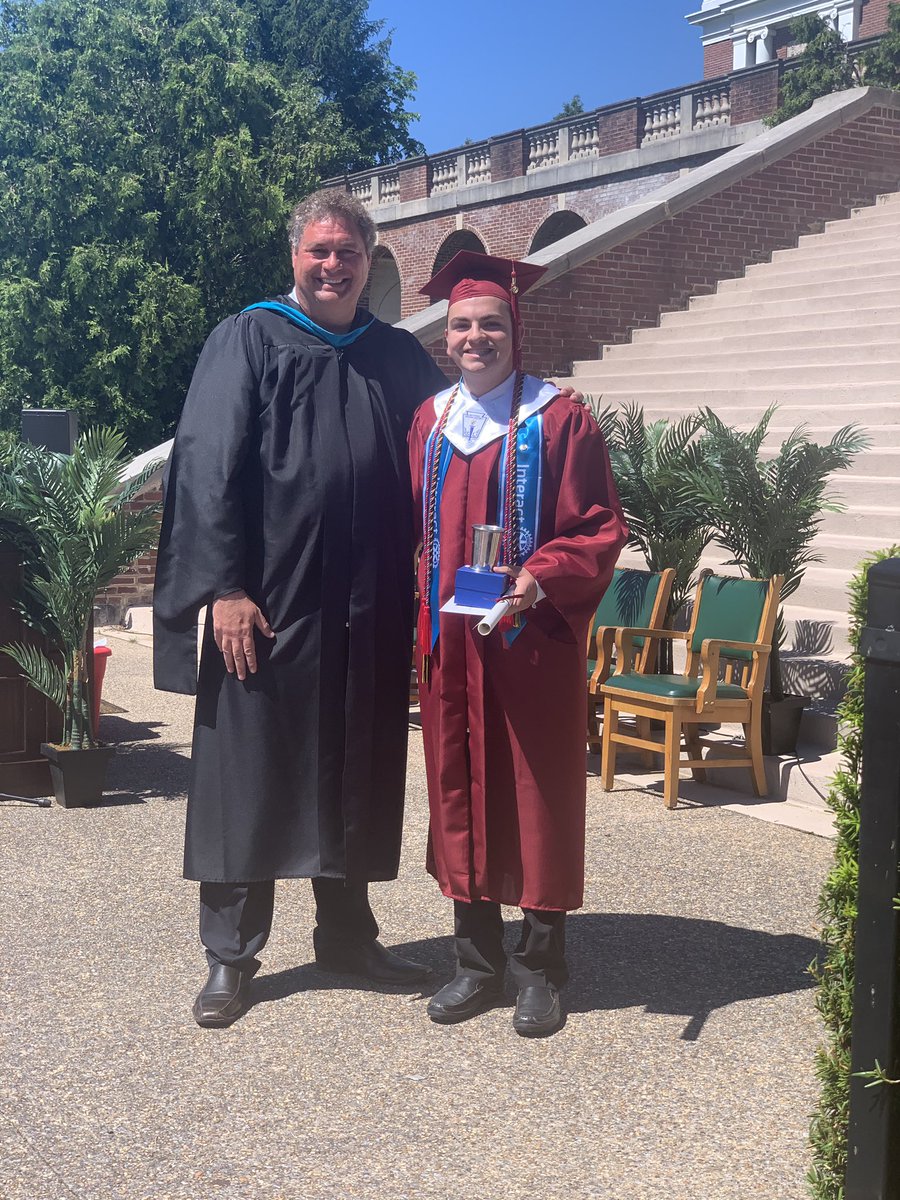 MikeDufrene30's tweet photo. Congrats @jsirbaugh01 for being selected by the @jhhsclassof2020 as the 2019-2020 Quarles Cup winner @HandleyJudges for your incredible dedication, passion, service, &amp; pride!!! ♥️🤍⭐️💯 #handleypride #proudprincipal @HandleyPTSO https://t.co/Ud2oHqVu6i