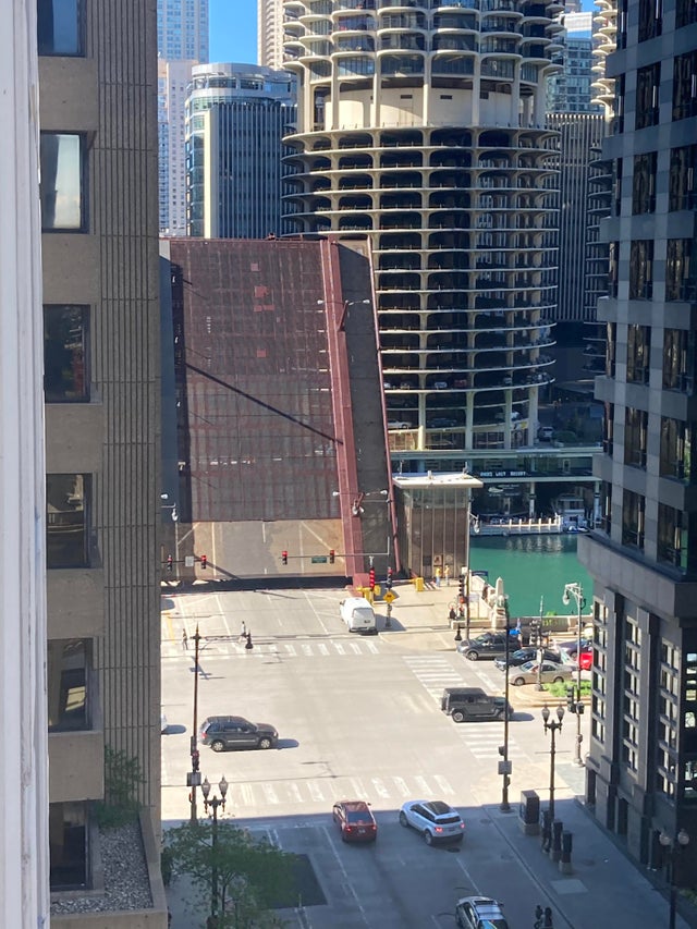 Here is what really happened in Chicago yesterday: CPD raised a total of 4 bridges to lock protestors into downtown last night. They shut down all public transportation locking resistors into a zone. They shut down streets and eways to stop foot and car traffic in and out of DT.