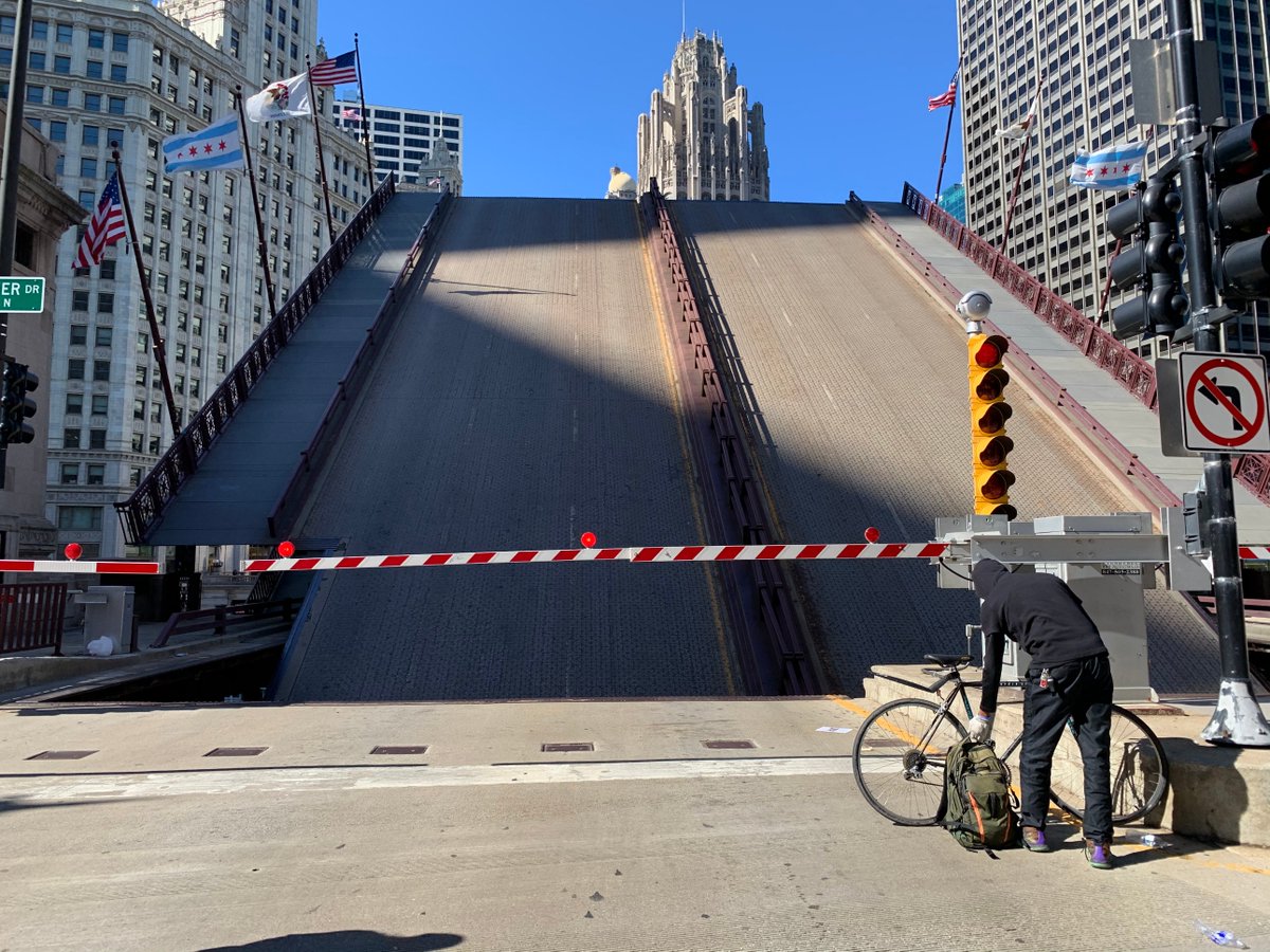 Here is what really happened in Chicago yesterday: CPD raised a total of 4 bridges to lock protestors into downtown last night. They shut down all public transportation locking resistors into a zone. They shut down streets and eways to stop foot and car traffic in and out of DT.