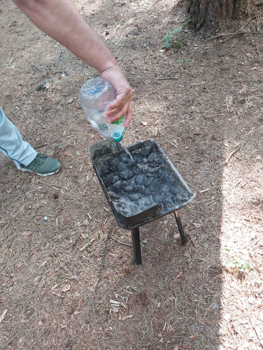 Attended ogden water after reports of a fire. Got there to find a large family having a bbq in the woodland area and dealt with them accordingly. Please be advised having fires/bbq's at ogden is prohibited @CMBC_CSRT @WardenRichard2 @CSW309 #bemooraware #dontbedaft