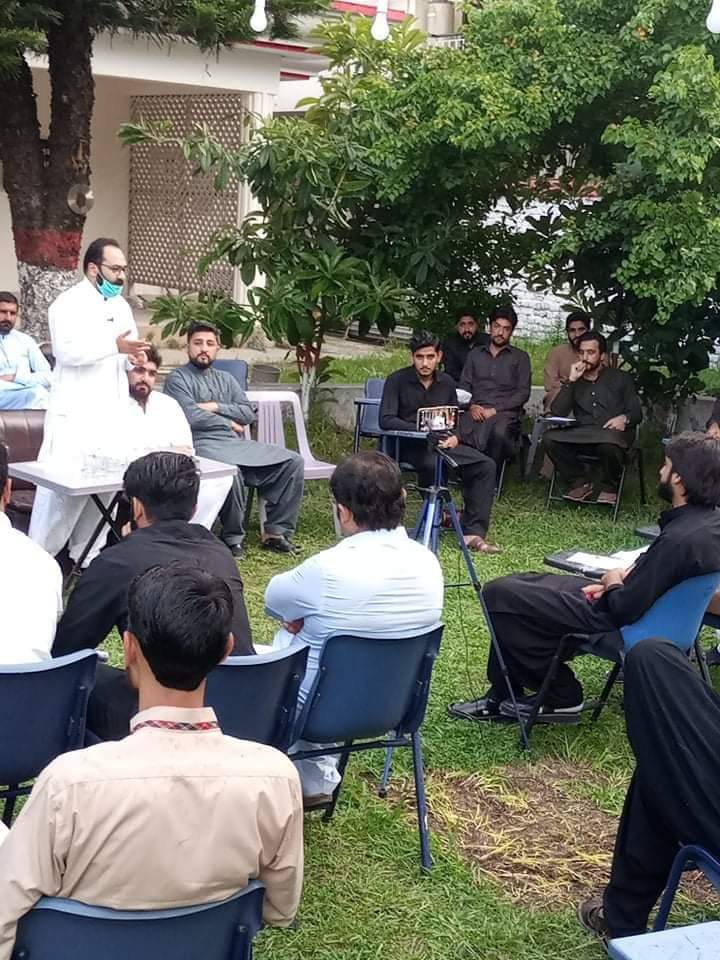 TaimurKhalid10's tweet image. عید ملن پارٹی 
#Parawali 
@Erajkkhan