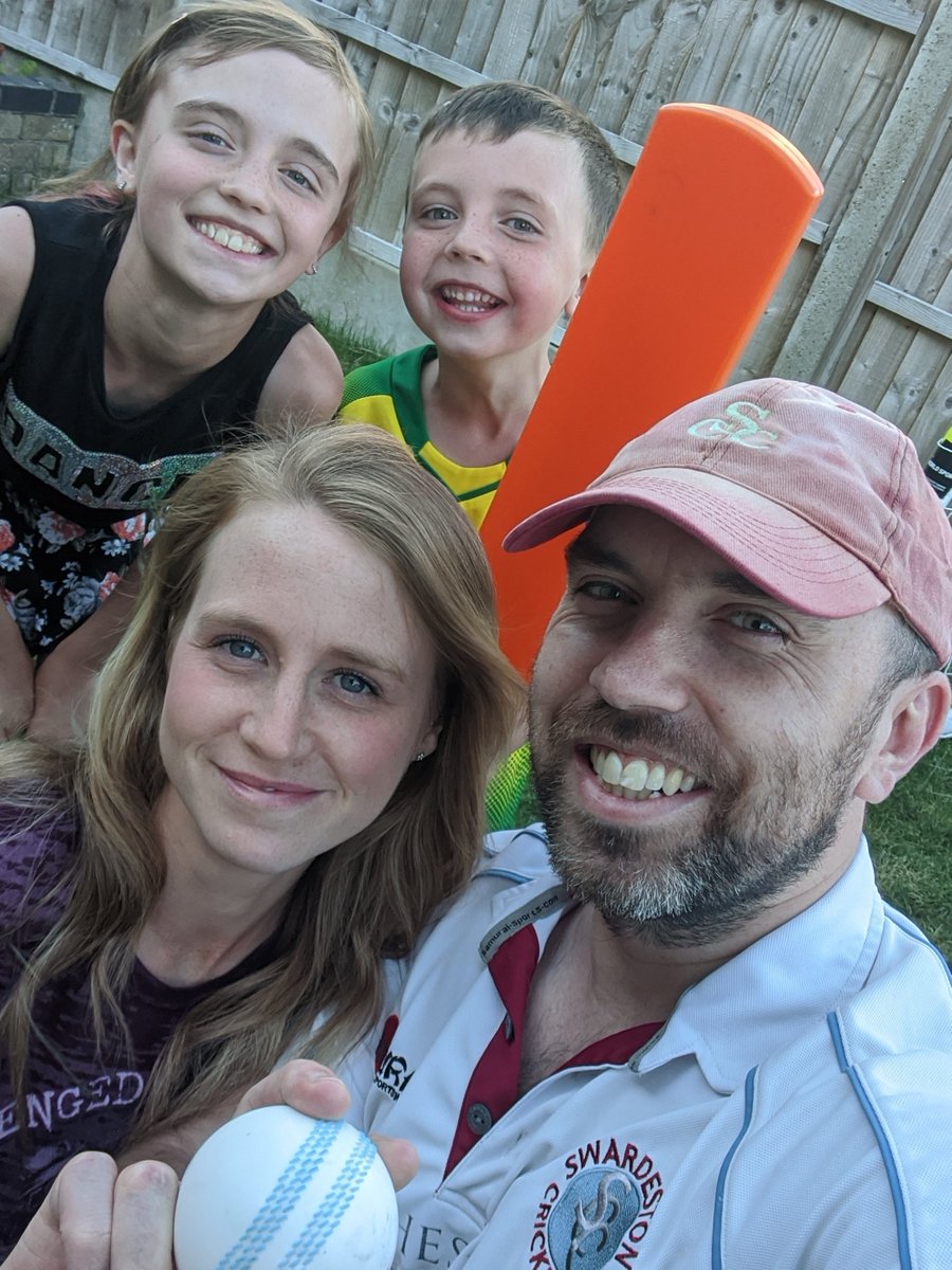 BenHogg27's tweet photo. Just back from our 2.8 mile walk around How Hill representing @SwardestonCC (and @NorwichCityFC 🤣) @SThelwell89 https://t.co/wbMisvzdhB