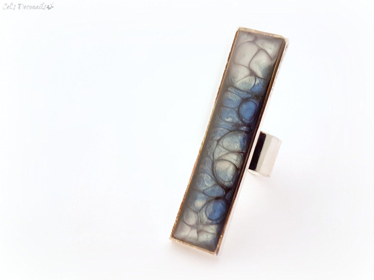 celdeconail's tweet photo. Let’s go for a walk by the sea. Or wear it on your hand instead.  #etsy #aegeansea #summerjewelry https://t.co/3PdFpTsvho https://t.co/rRtykjDOnJ