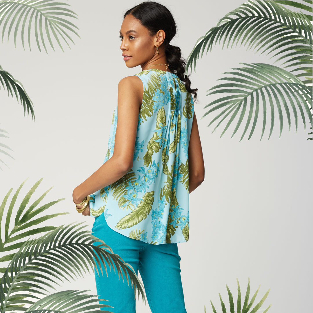Pretty in palms. 🌴 Our sleeveless pintucks have been refreshed for Summer. Shop them here: bit.ly/3bX8qkS