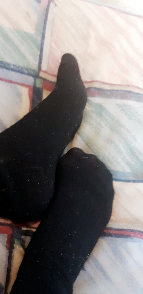 GoddessDes2's tweet photo. Happy Sunday Foot Lovers 

//Footfetish Feet Stockings Findomme Femdom Humiliation Bdsm Cukold// https://t.co/XXoi4SaxyD