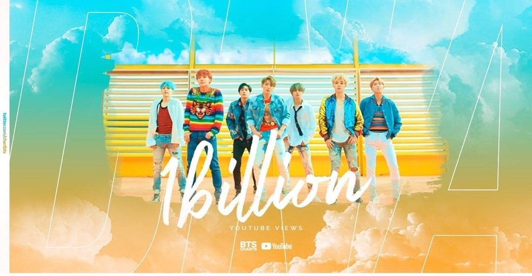 zo_zo_7's tweet photo. واااخيرا وصلنا 1B😭😭😭💜💜💜
#BTS #ARMY 
#DNA1BParty 
#ARMY_MISS_BANGTAN https://t.co/gT6maW6hEp
