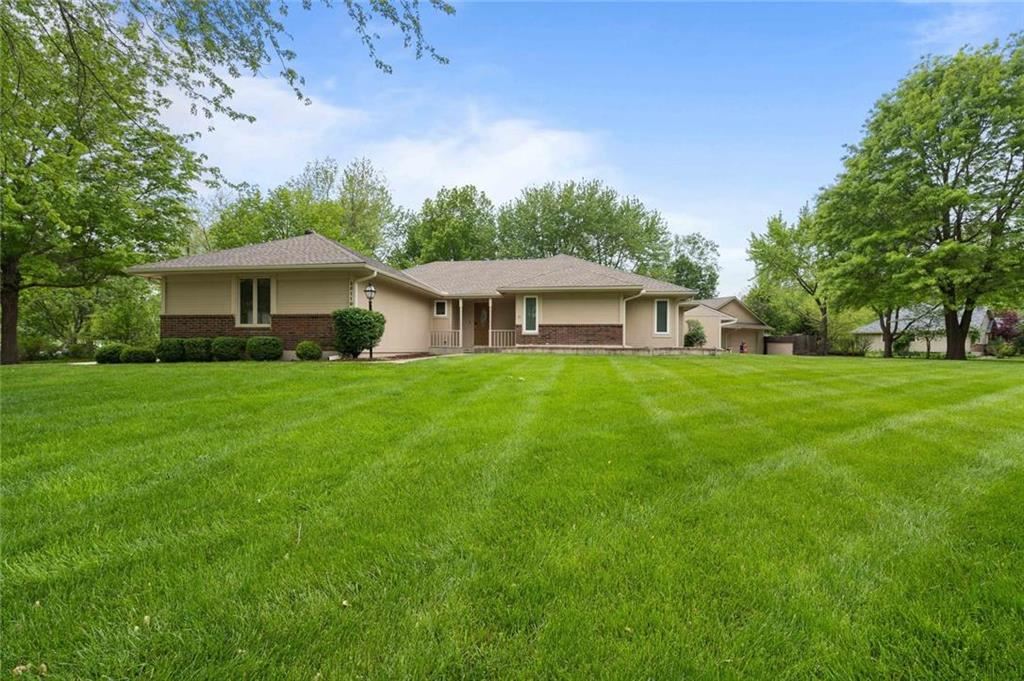 HomeKC's tweet image. Check out this property just listed in 64086

Equal House Opportunity homekcsearch.com/MO/Lee_s_Summi…