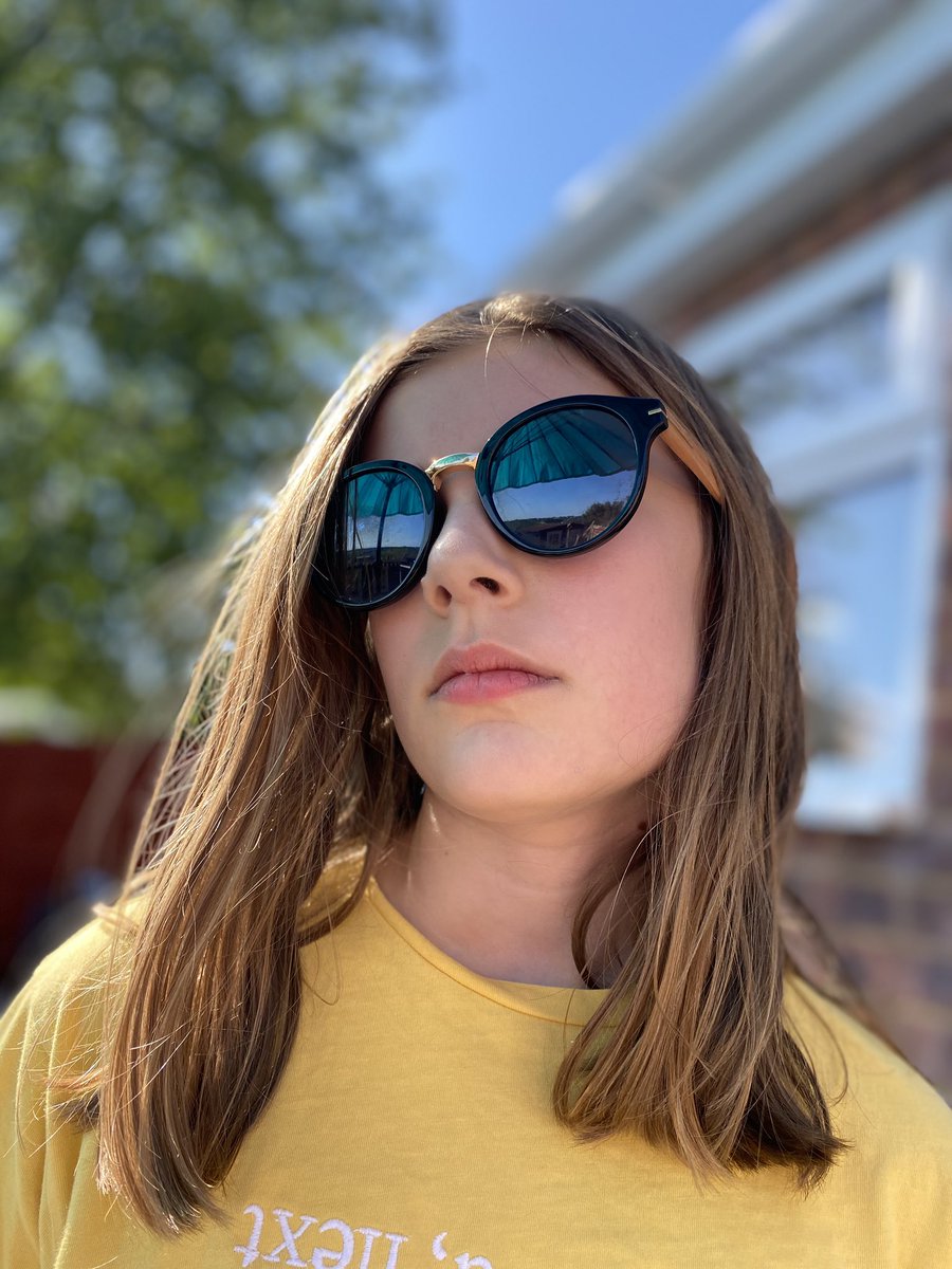 gleni77's tweet photo. Sunday evening vibes #cycling #sunshine #beamingsmiles #family #shadeintheshades 😎 https://t.co/wZ9fCudmjj