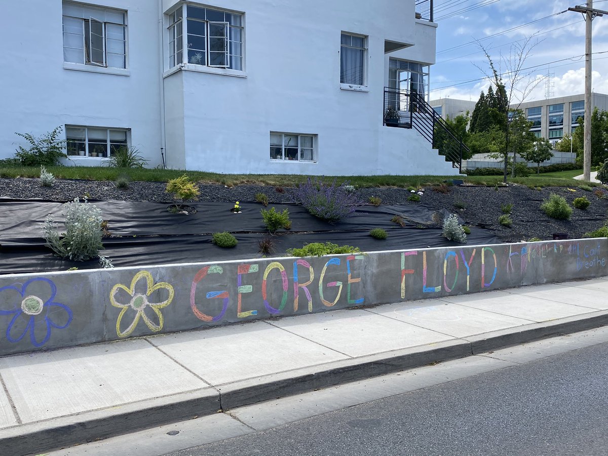 GenZ_UtahJazz's tweet photo. So sad to see what happened in Salt Lake and across the country yesterday. However, I love seeing the resilience of people as they work to clean up after an ugly May 30, 2020 in SLC. #globeslcc #slccsmc Congrats to @GlobeSLCC and all local media outlets in your coverage yesterday https://t.co/X5eDHLEDpB