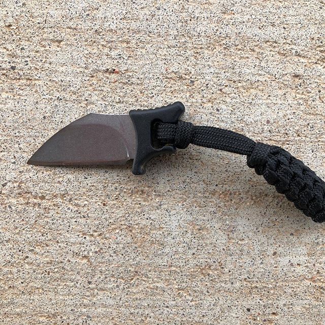 GameWatchApple's tweet photo. @oeknives ParaWhar #knife #knives

📸 https://t.co/1y1SWa3qDl via https://t.co/tDweLyyNGM https://t.co/O9ucPy9LAq