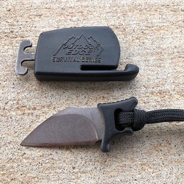 GameWatchApple's tweet photo. @oeknives ParaWhar #knife #knives

📸 https://t.co/1y1SWa3qDl via https://t.co/tDweLyyNGM https://t.co/O9ucPy9LAq
