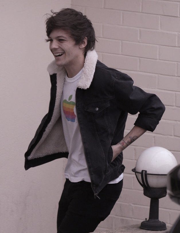 LOUIS TOMLINSON