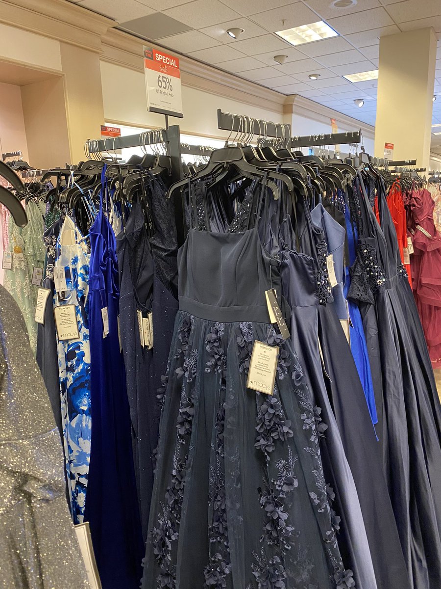 ShanshanL's tweet photo. Hey HS girls - smart time to get a prom dress for next year!!! Tons of selection at Macy’s at Fairfield Commons - 65% off all of them!! https://t.co/jxFoq7VrN4
