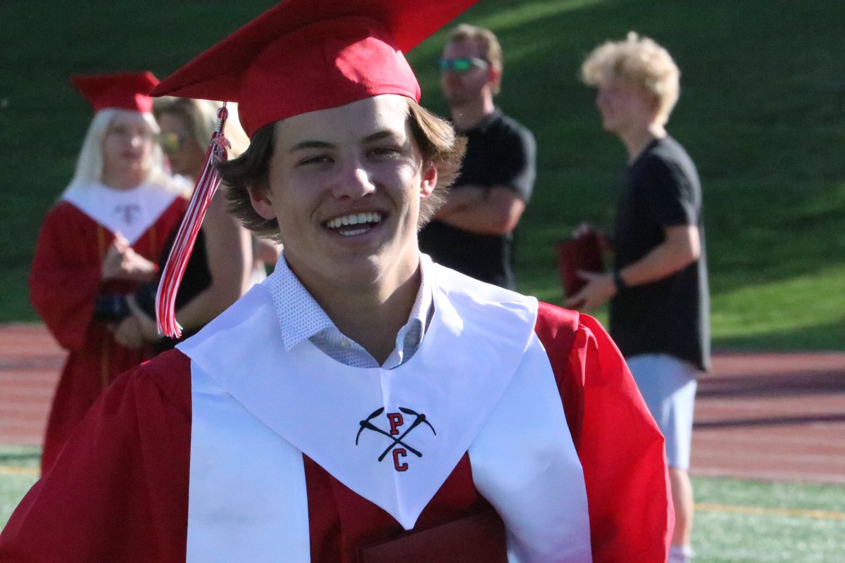 parkcityschools's tweet photo. Honoring our @ParkCityMiners Class of 2020! 🎓⛏🎓 https://t.co/q11kH0d715