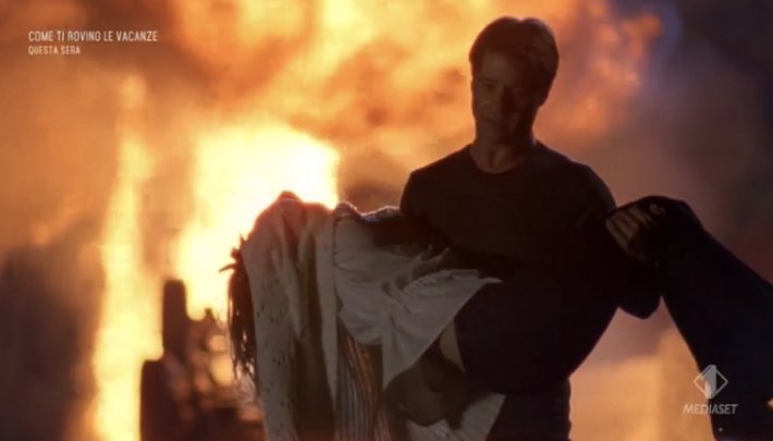 Righetto01's tweet photo. C’è chi non ha ancora superato questa scena e chi mente #TheOC https://t.co/xbwk1K3trj