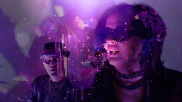 Join the Vanity Crash Pad tonight from 7-7:30PM as we share our Desert Island albums (bring yours!), and premiere our version of The Velvet Underground's All Tomorrow's Parties, featuring Virginia Plain Crash on vocals. Get your FREE ticket here: eventbrite.com/e/106586001600