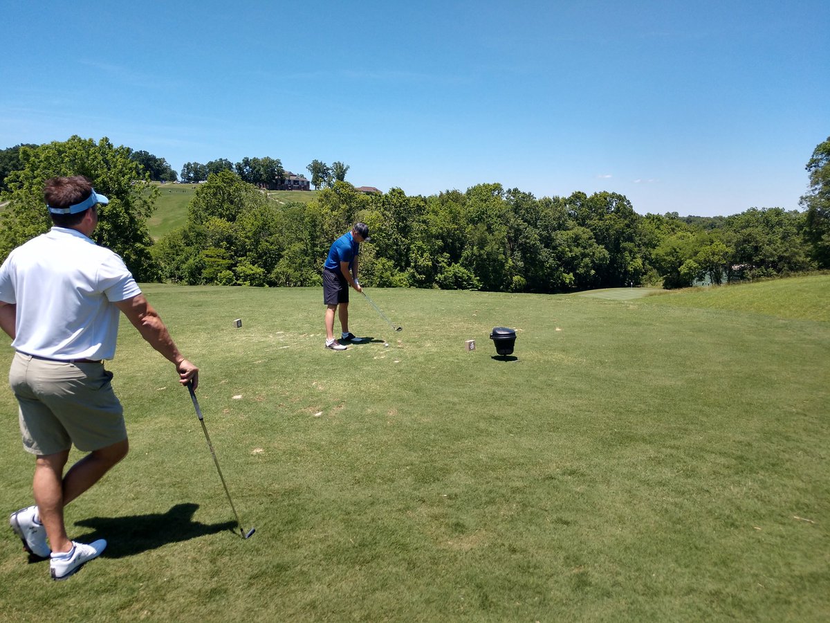 MusicCityTR's tweet photo. #SundayFunday @fiveoaksgcc powered by @jpbullgator #ThanksDoc missed my guy @kentlmitch615 #LetsPlay36 #CourseRecordSafe #Fore https://t.co/uPgmNN7VKB