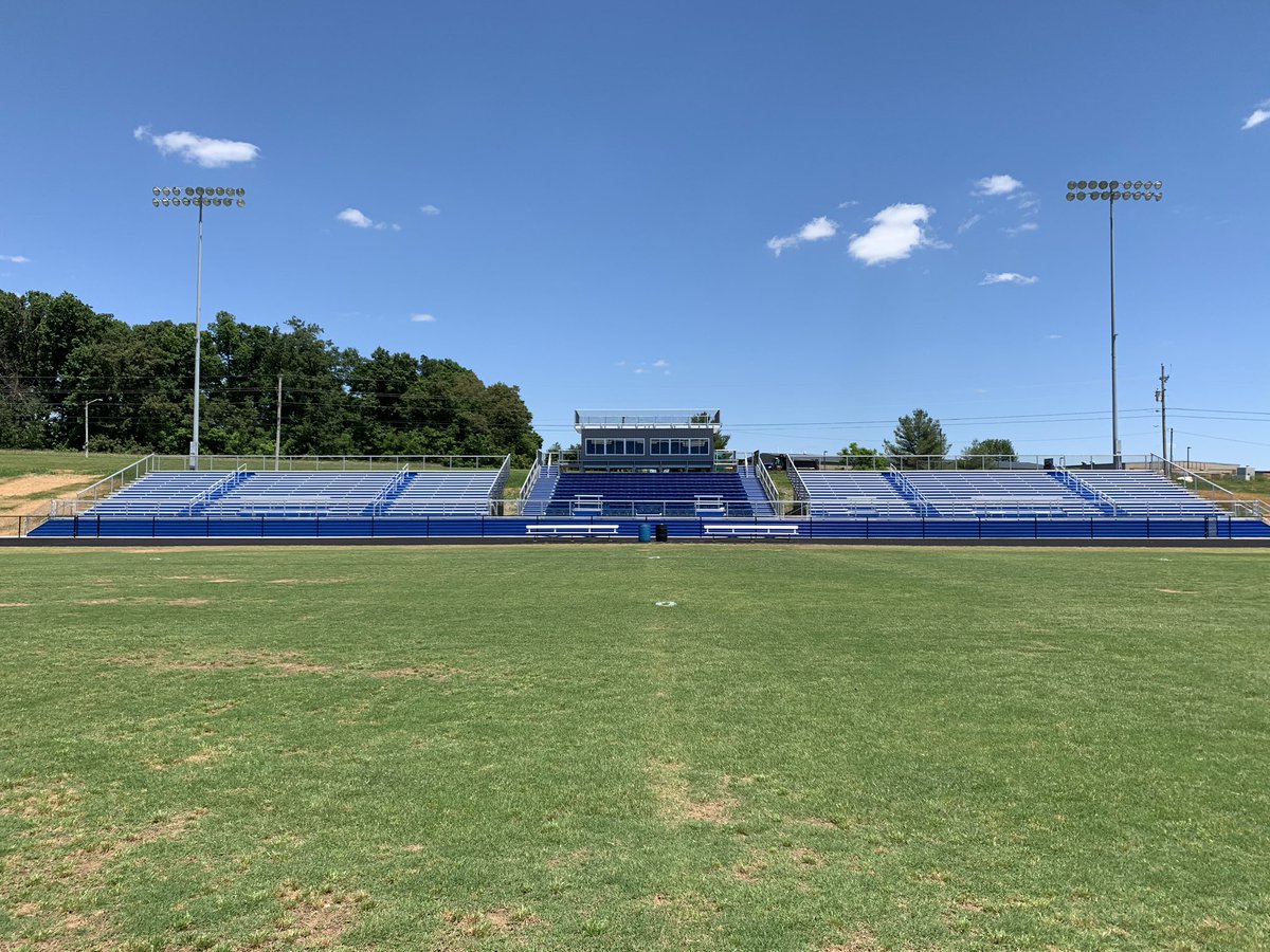 joemyers92's tweet photo. The new bleachers and press box have been installed at Hank Royse Stadium at Glasgow High School. https://t.co/tZ4XM7BZLb