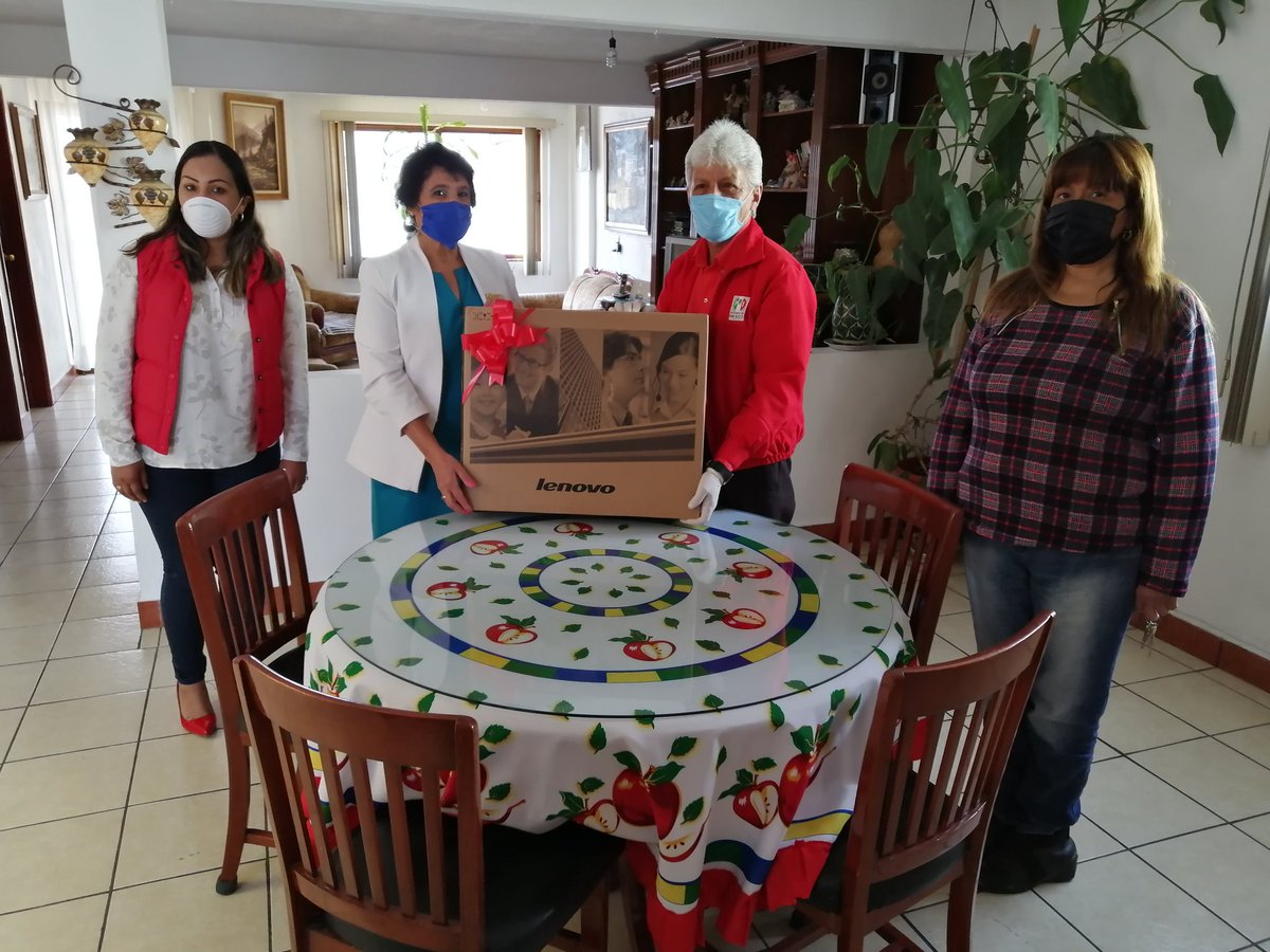 Pri_Jilotepec's tweet photo. Entrega del premio a la ganadora del Concurso "El Maestro con Cariño" organizada por el Comité Municipal del PRI de Jilotepec.

Felicidades!!! https://t.co/L46XMM4l3R