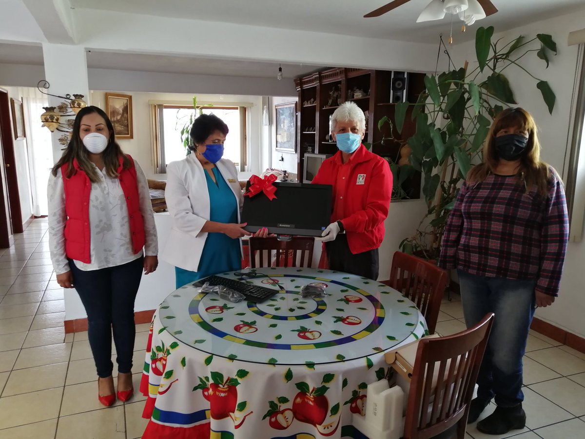 Pri_Jilotepec's tweet photo. Entrega del premio a la ganadora del Concurso "El Maestro con Cariño" organizada por el Comité Municipal del PRI de Jilotepec.

Felicidades!!! https://t.co/L46XMM4l3R