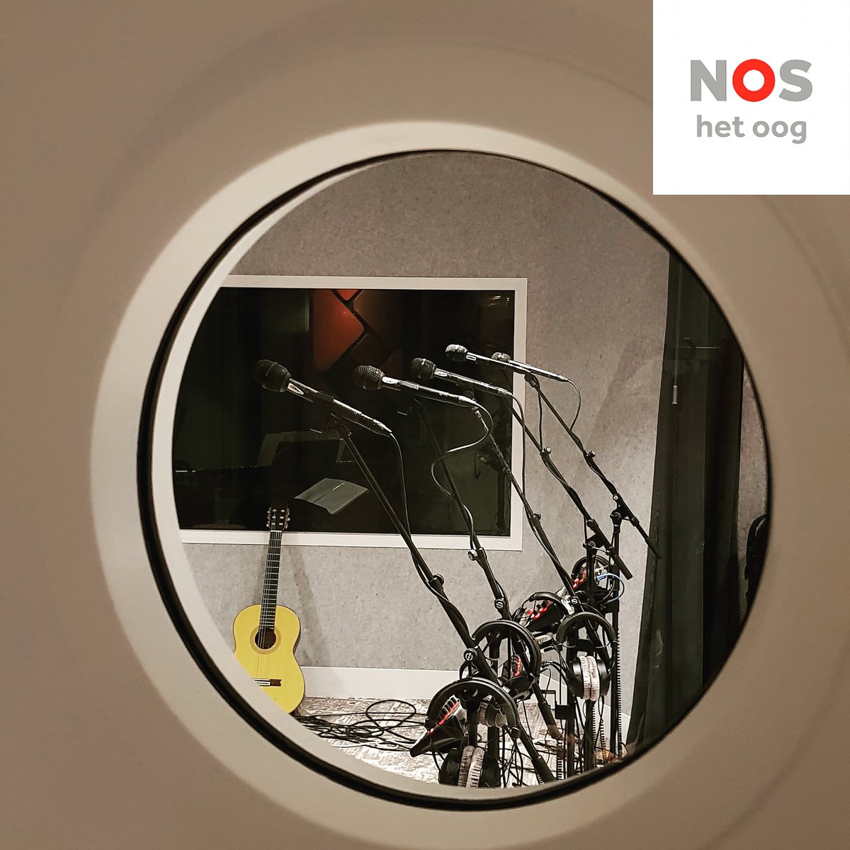 Vanavond blazen we in <a href="/oogopmorgen/">Met het Oog op Morgen</a> het 55 jaar oude stof van Charlie Nederpelt's arrangement van Chanson d'amour. Geheel vanuit huis opgenomen met mobiele telefoons. <a href="/sheilasitalsing/">sheila sitalsing</a> @muziekschatten