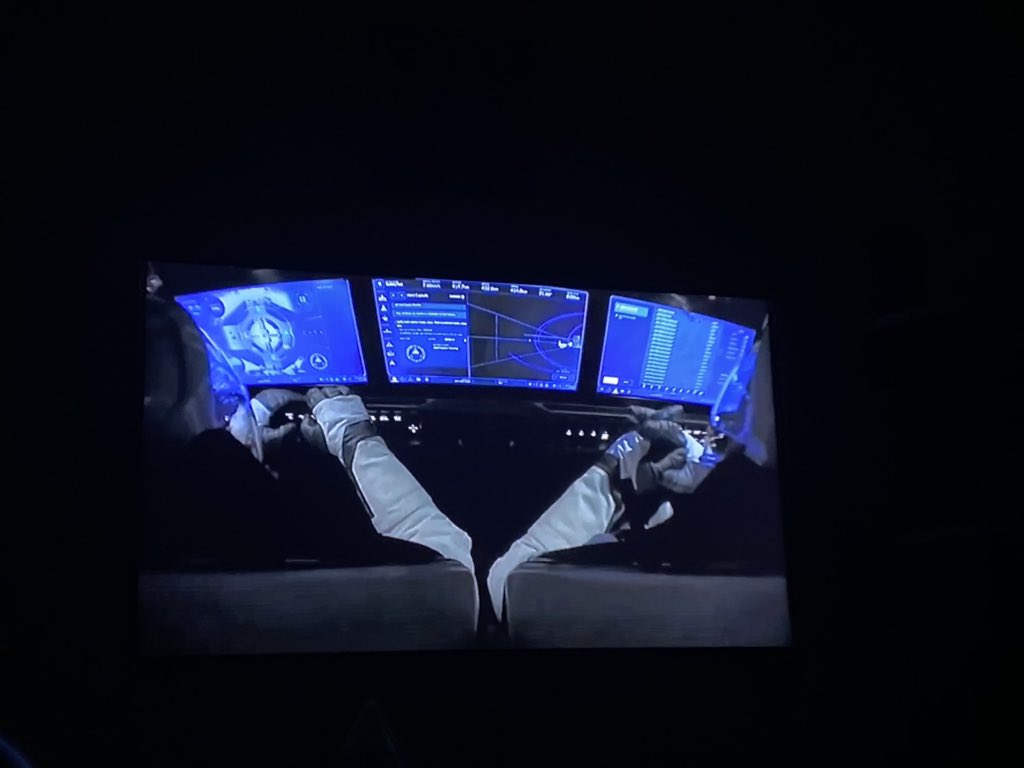 abhi_fun's tweet photo. What a next level technology #NASA #SpaceX #ElonMusk #CrewDragon #InternationalSpaceStation https://t.co/KvInpT1Wmq