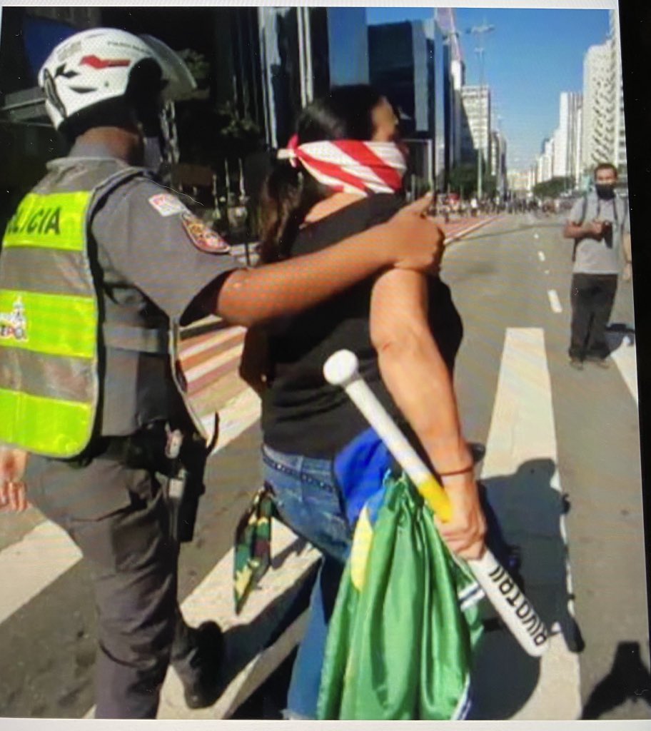 A PM ama os minions: