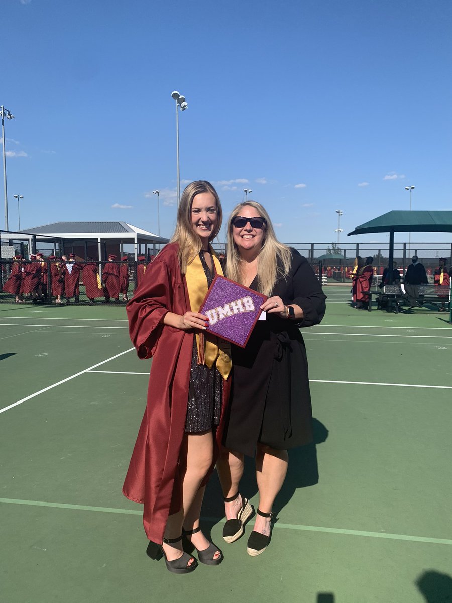 heatherwhite_m's tweet photo. Congratulations! 🥳 I can’t wait to see what your future holds! ❤️ https://t.co/jlwR0y741E
