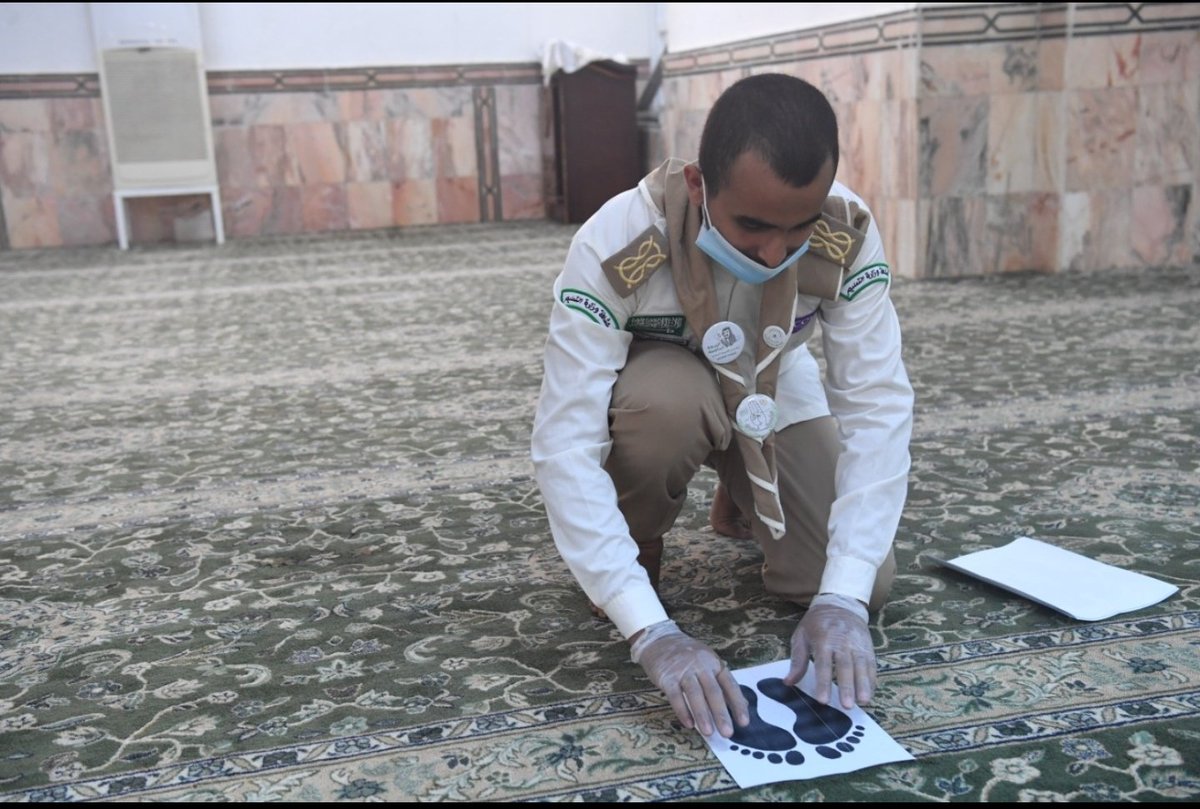 kmsz27's tweet photo. #كشافة_ثانويةالشقيق 
#كشافة_نادي_الحي_بالشقيق
تساهم في تهيئة و تعقيم مساجد مركز الشقيق لإستقبال المصلين
بالتعاون مع جمعية البر الخيرية بالشقيق وكشافة لجنة بالشقيق وفريق رحماء 
انطلاقاً من مسؤوليتها المجتمعيه. 
#كشافة_وزارة_التعليم
#كشافة_تعليم_صبيا
#نعود_بحذر https://t.co/qAzIU1yQH1