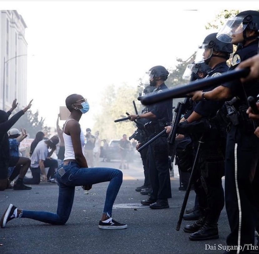 Teir313's tweet photo. You can cut the flowers
But you can't stop the Spring!
#BlackLivesMatters
#GeorgeFloyd
#Minneapolis
#JusticeForGeorgeFlyod 
#Anonymous https://t.co/emDEzjkW2j