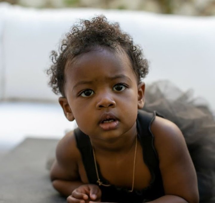 So vele vele Moeketsi has a girlfriend and a boyfriend...🙆🏾‍♀️ #Uyajola99 #Uyajola99Sundays