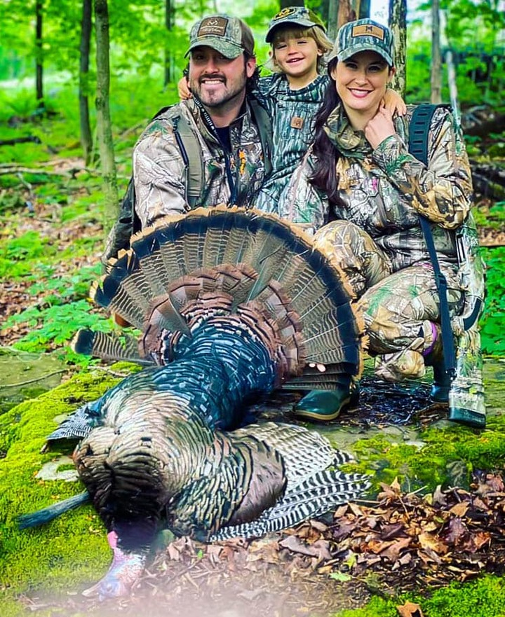 ScentLokTech's tweet photo. Congratulations, Tiffany Hosie on filling your Pennsylvania tag!  @HeadHunters_TV 
#scentlok #provendeadly #turkeyhunting. 
📷 𝚃𝚒𝚏𝚏𝚊𝚗𝚢 𝙷𝚘𝚜𝚒𝚎 https://t.co/sOHcDsvSo0