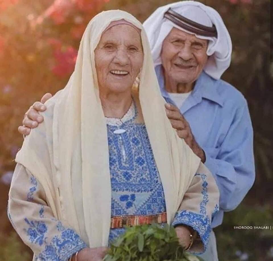 SimriNajwan's tweet photo. ذكرى زواجهما ال 60.. في أنغش من هيك؟😍 https://t.co/Fs4VlHdP3n