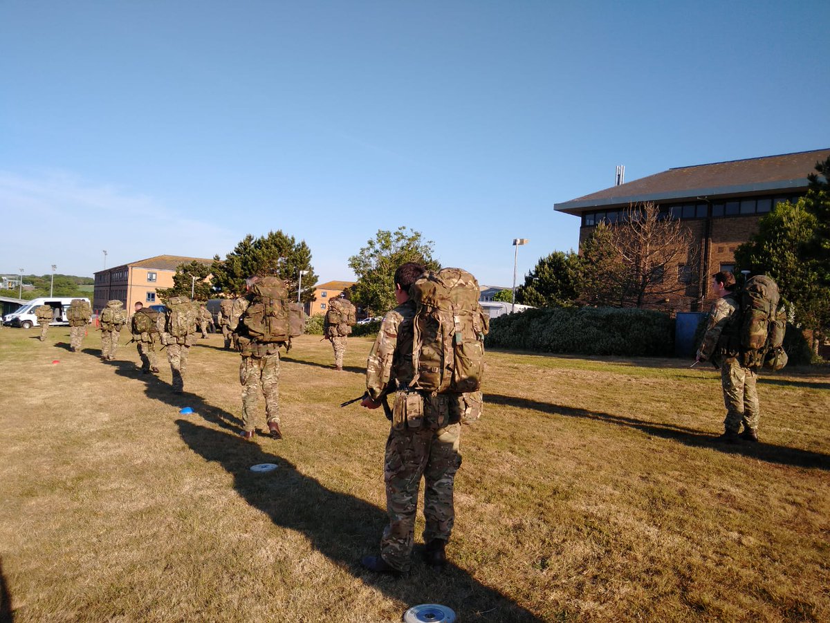 RSM6RIFLES's tweet image. Training continues (socially distanced) as we prepare for @UN_CYPRUS operations later in the year. 🇺🇳🇬🇧 #DCoy #6RIFLES