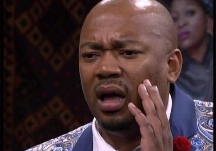thereal_thabang's tweet photo. Mara JubJub though. He just said to the poor girl gore “ao government”#Uyajola99Sundays https://t.co/YIm2ERj6Ja