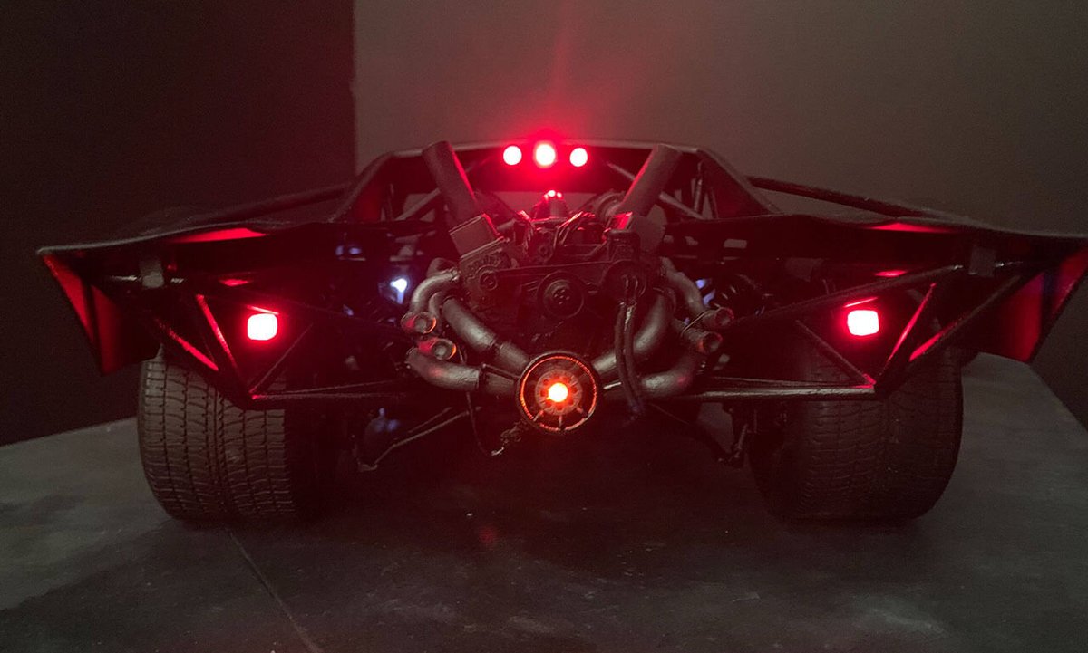 allseriess's tweet photo. #TheBatman Novas imagens do Batmóvel. https://t.co/GC7NKNqfpI