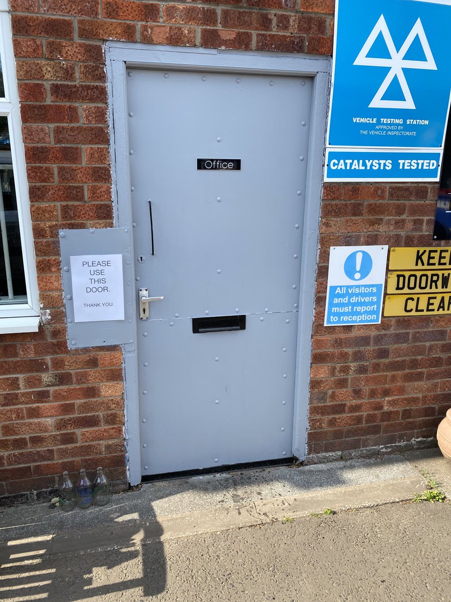 bobfarnonsltd's tweet photo. We’re back !! As of tomorrow morning, Monday June 1st it’s all systems go ⁦@bobfarnonsltd⁩. Looking forward to seeing you all in our Covid friendly workshop. Can’t wait to see you all 😎 https://t.co/xbsV9QMy6C