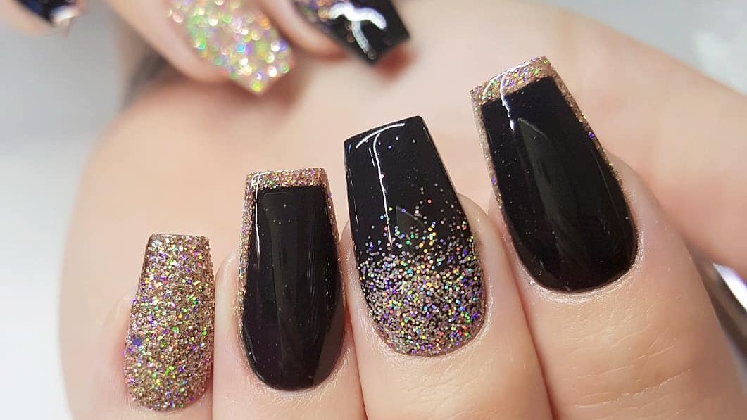 Black and Glitter Nail Art - wide 7